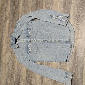 A&F denim pearl snap western style shirt sz small